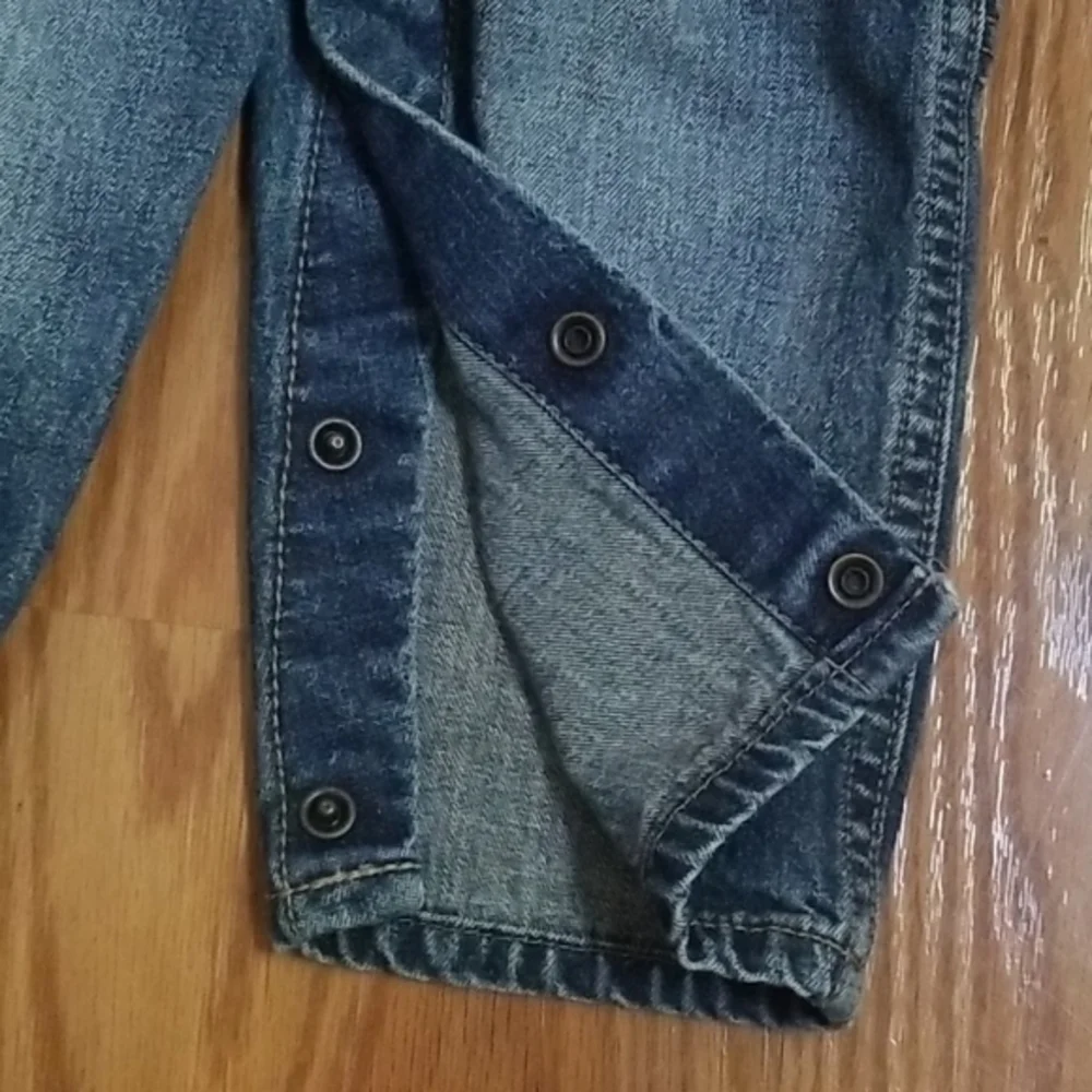 Oshkosh overall size 12mo‎